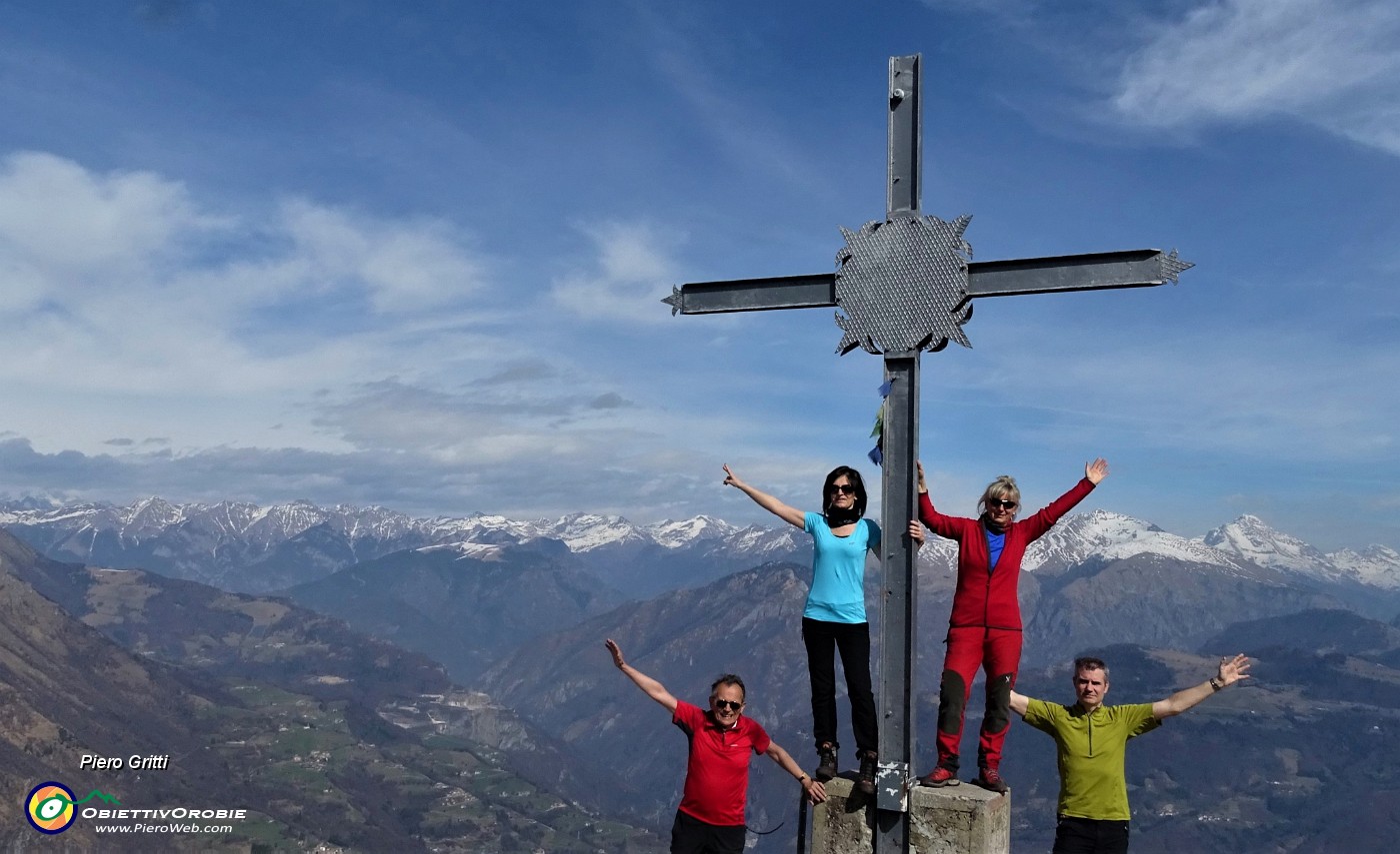 61 Alla croce del Pizzo Grande del Sornadello (1550 m).JPG